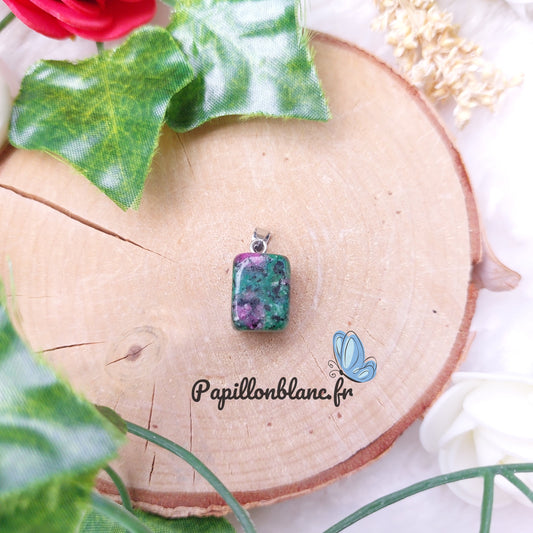 Pendentif Cube Rubis sur Fuschite
