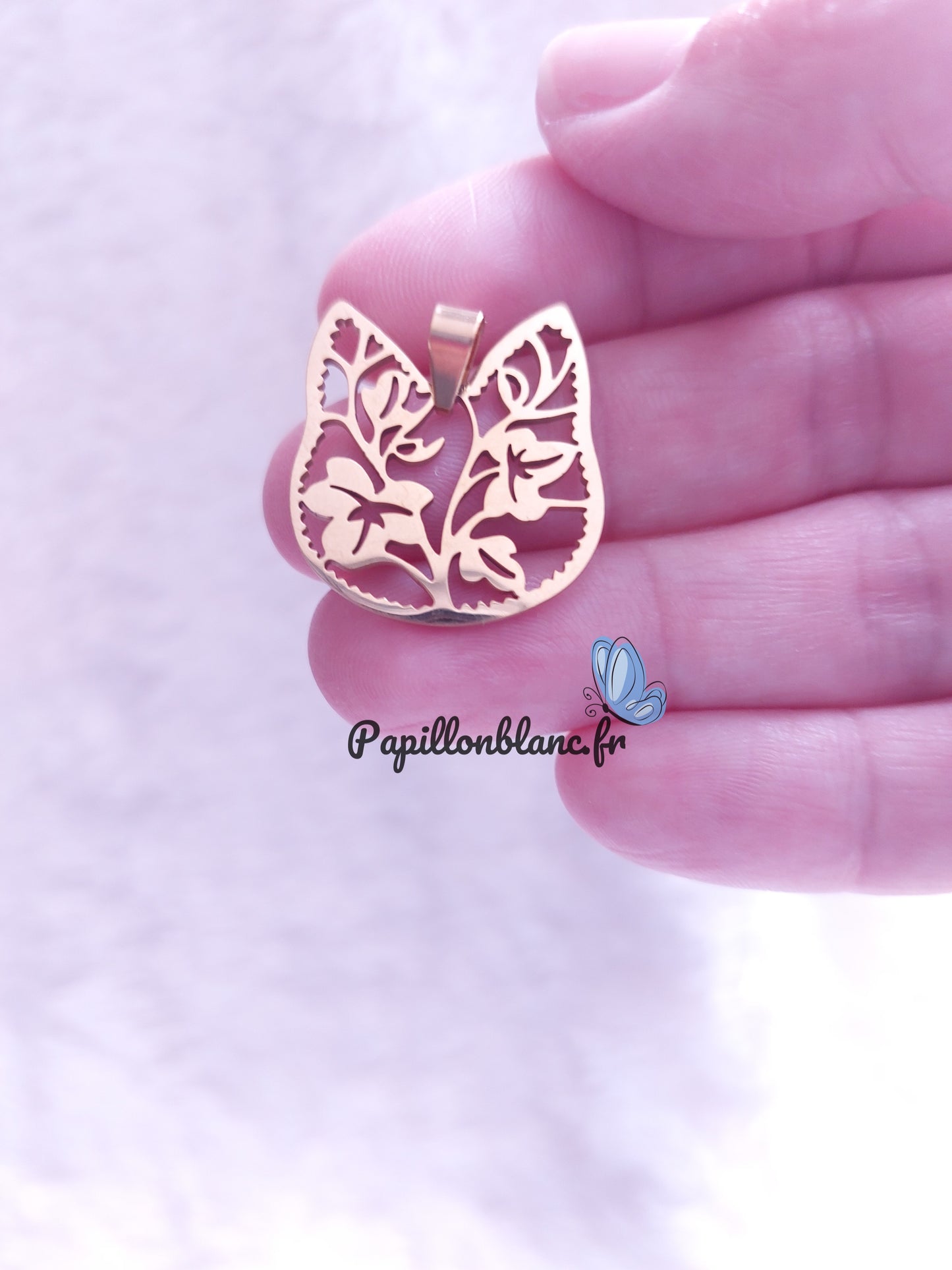 Pendentif Chat en Fleurs