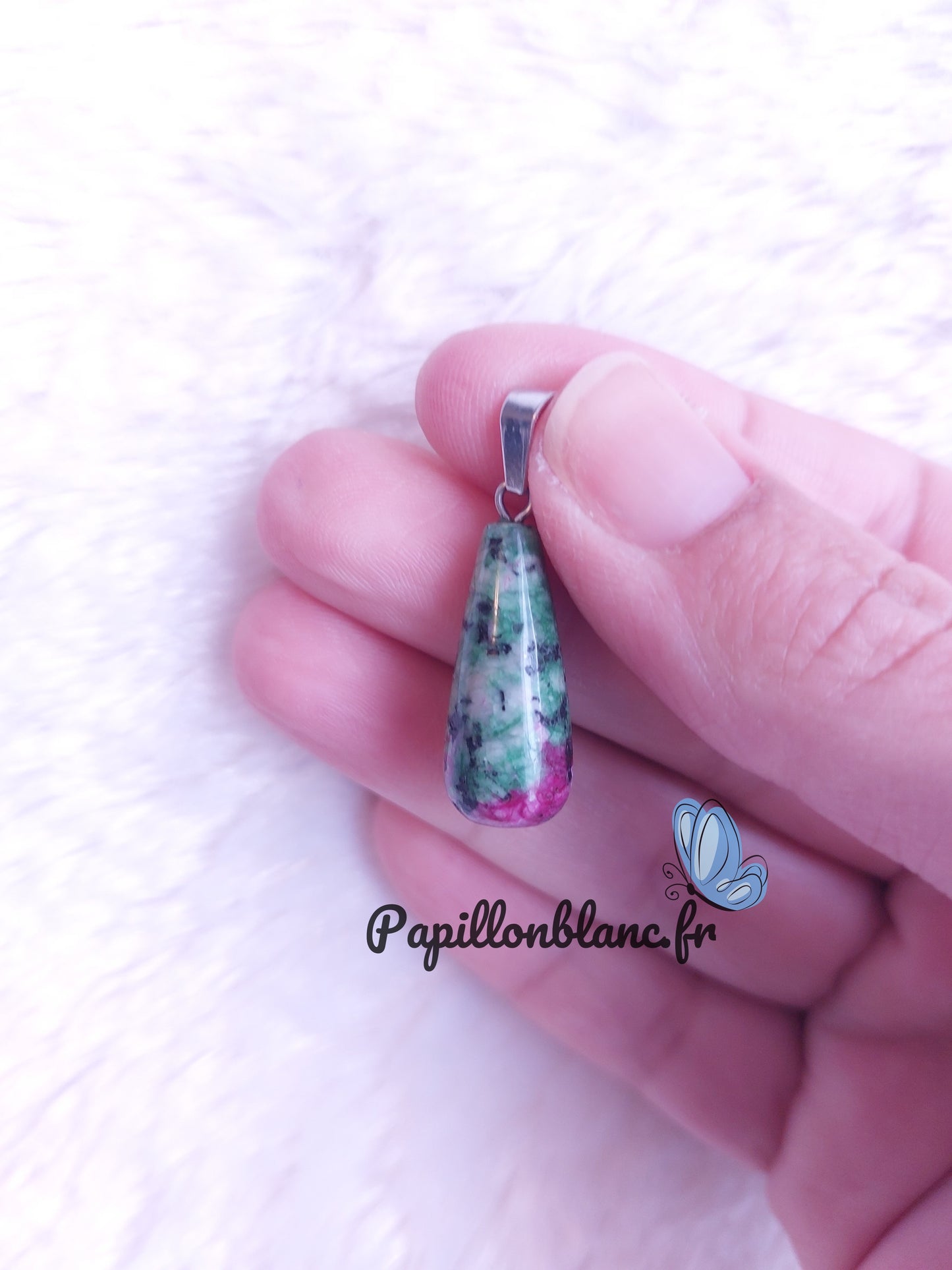 Pendentif Goutte de Pierre