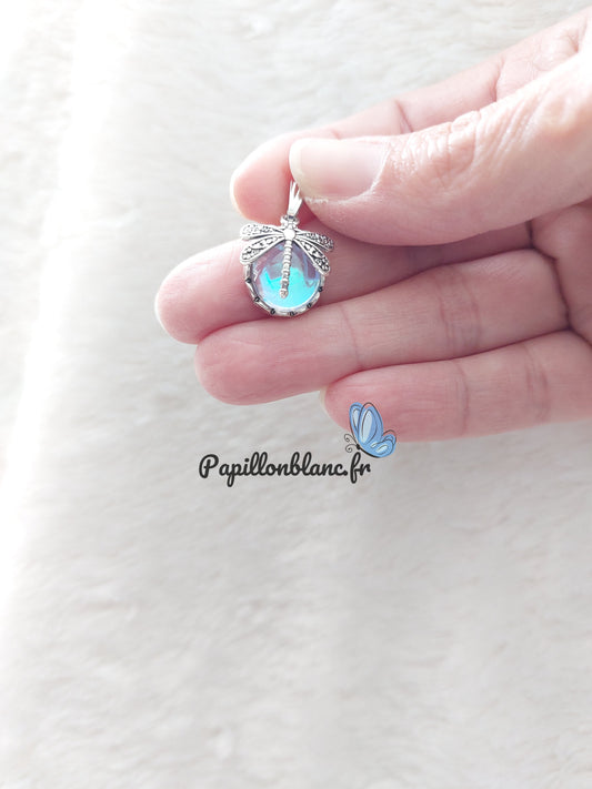 Pendentif Opaline et Libellule