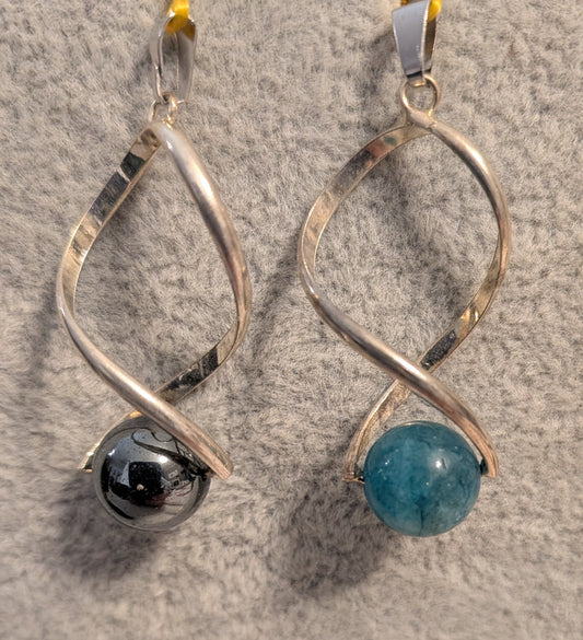 Pendentif Tourbillon d'Apatite et Hématite